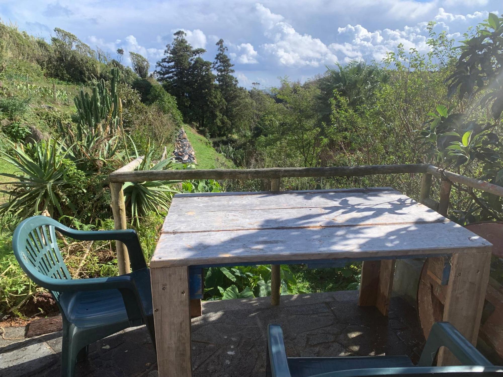 House With Forest View Lajes das Flores Екстер'єр фото
